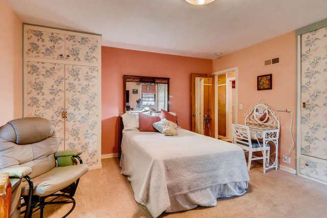 352 N Commonwealth Ave - Photo 5 of 11