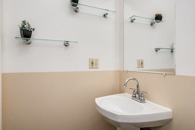 1615 S Newberry Ave - Photo 7 of 14