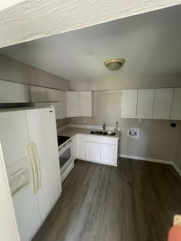 1012 E Chester St #B - Photo 5 of 8