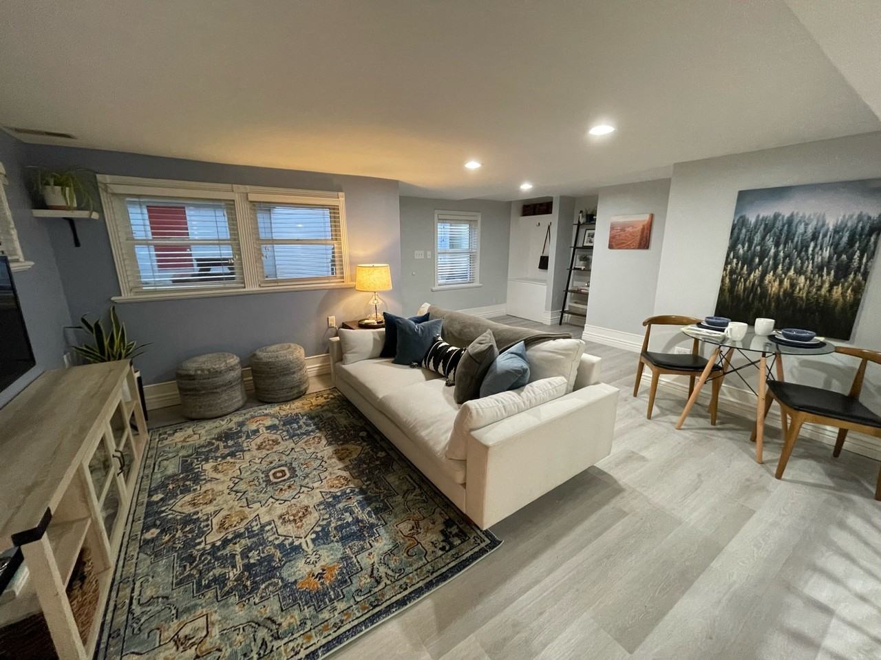 1128 E 3rd Ave #B - Photo 6 of 27