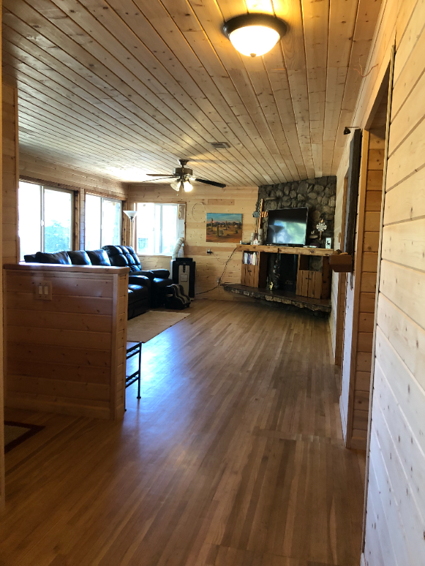 8304 Valley View Trl - Photo 3 of 9