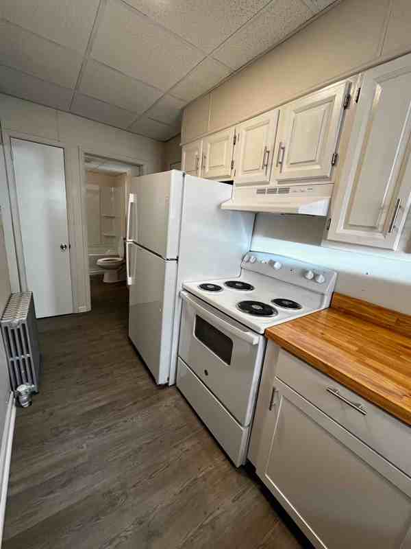 20 John St #2 - Photo 2 of 10