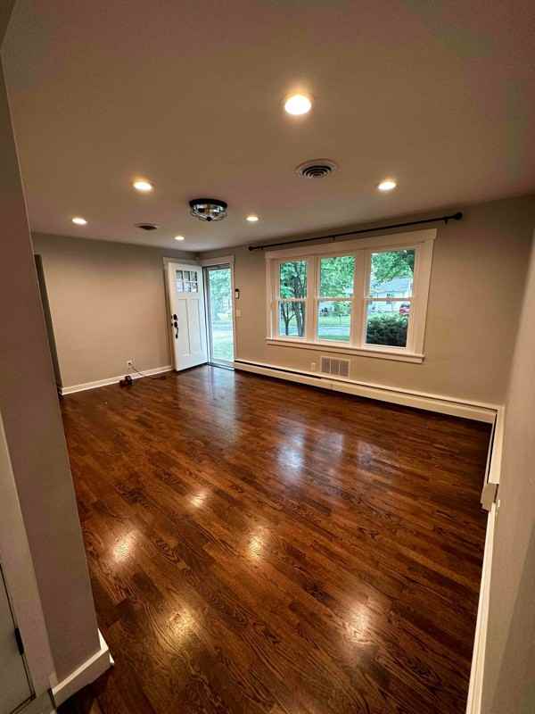 812 W Rodney Dr - Photo 2 of 13