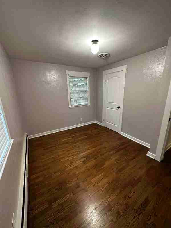 812 W Rodney Dr - Photo 7 of 13