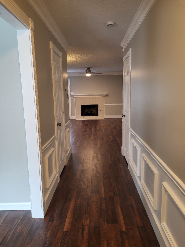 1339 Poplar Pointe Se - Photo 3 of 20