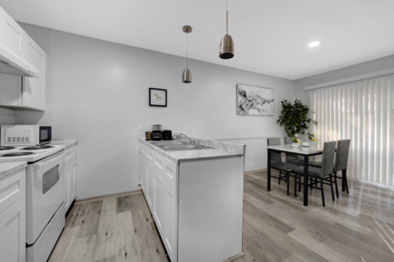 5647 Gaston Ave #218 - Photo 5 of 16