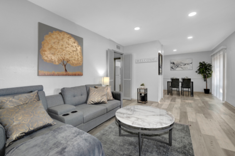 5647 Gaston Ave #218 - Photo 7 of 16