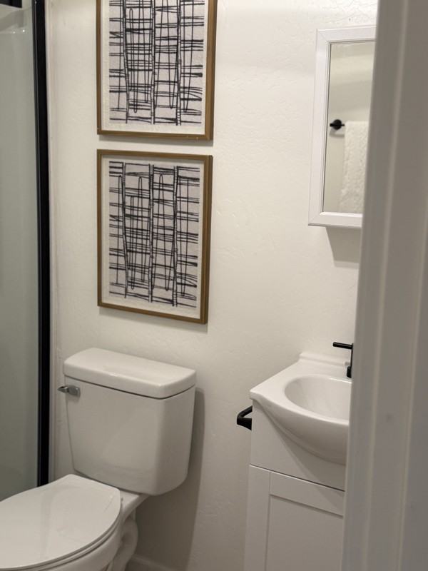 908 Texas Ave #B - Photo 3 of 11