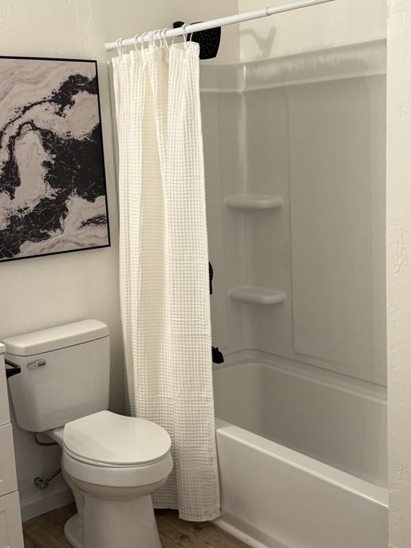 908 Texas Ave #B - Photo 6 of 11