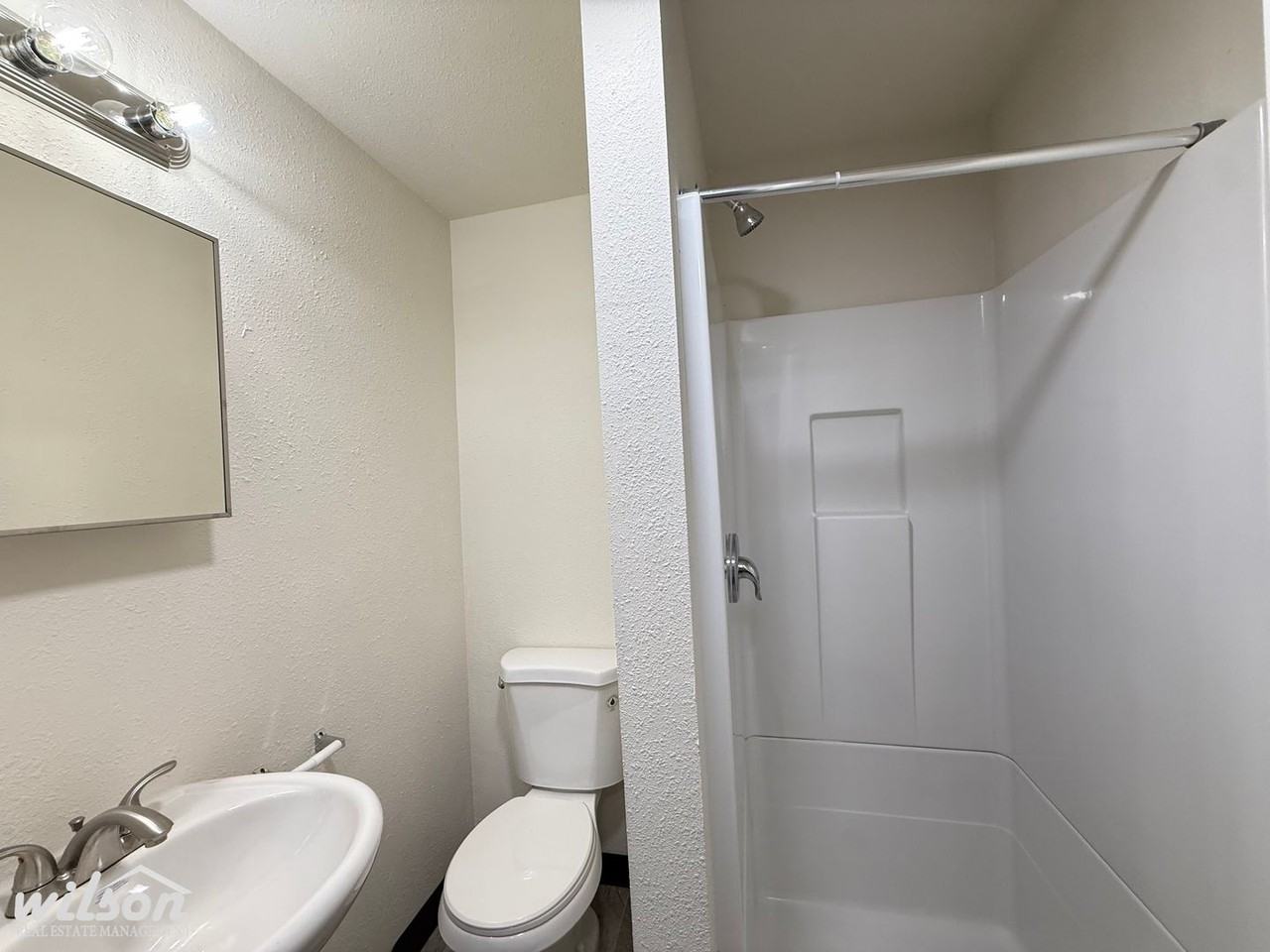 Pioneer Apartments - Photo 7 of 8