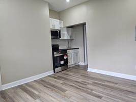featured image of 233 W Madison St #2