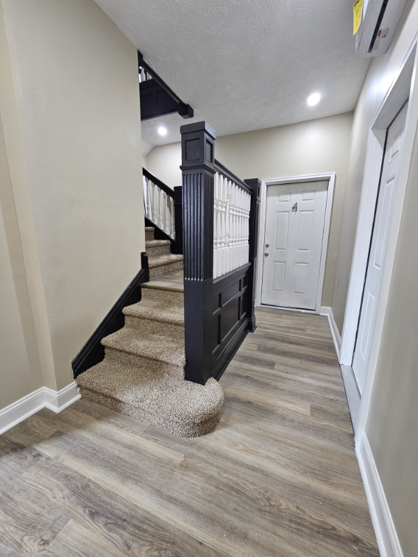233 W Madison St #2 - Photo 7 of 8