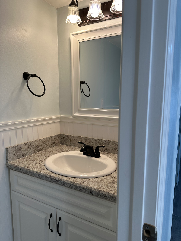 2550 Se 15th Ave #B - Photo 3 of 12
