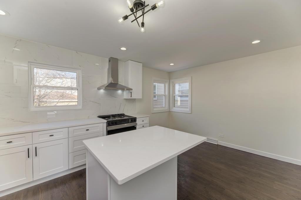 6218 W Foster Ave - Photo 2 of 9