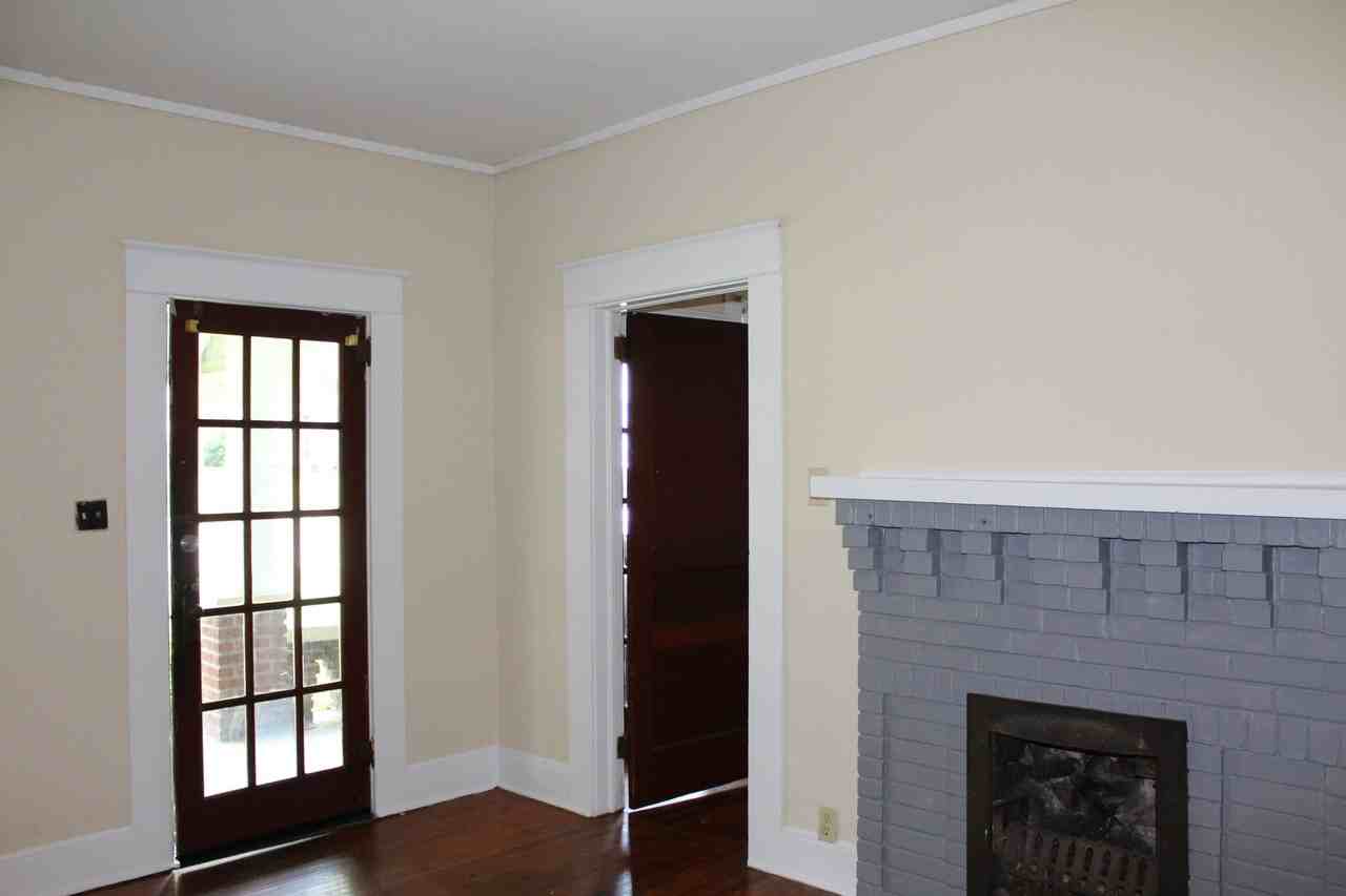 420 N Green St - Photo 3 of 14