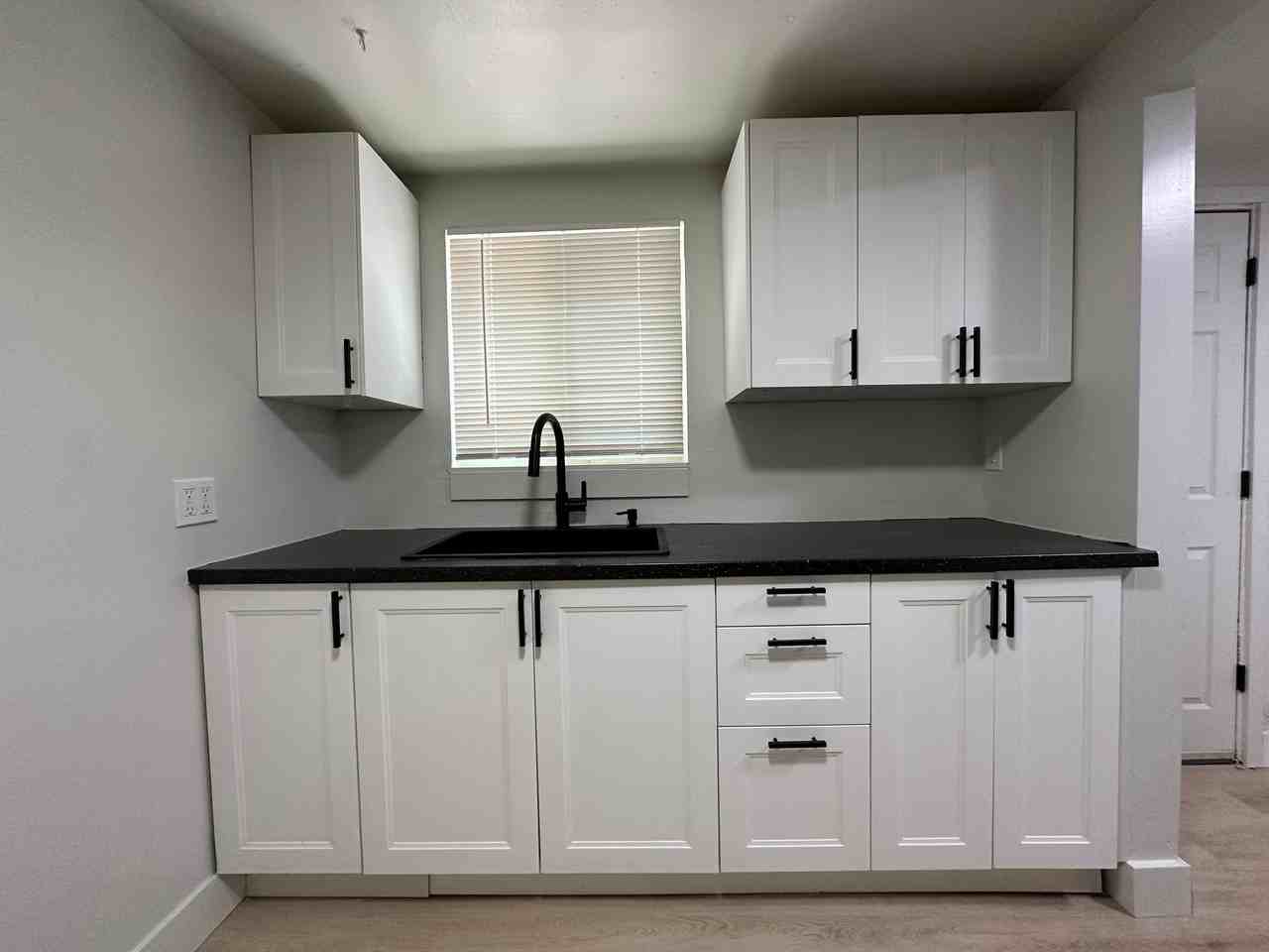 3440 S St #4 - Photo 5 of 17