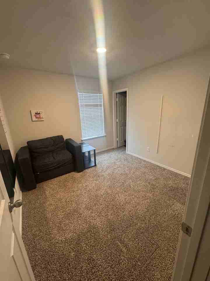 642 Wyatt Way - Photo 7 of 10