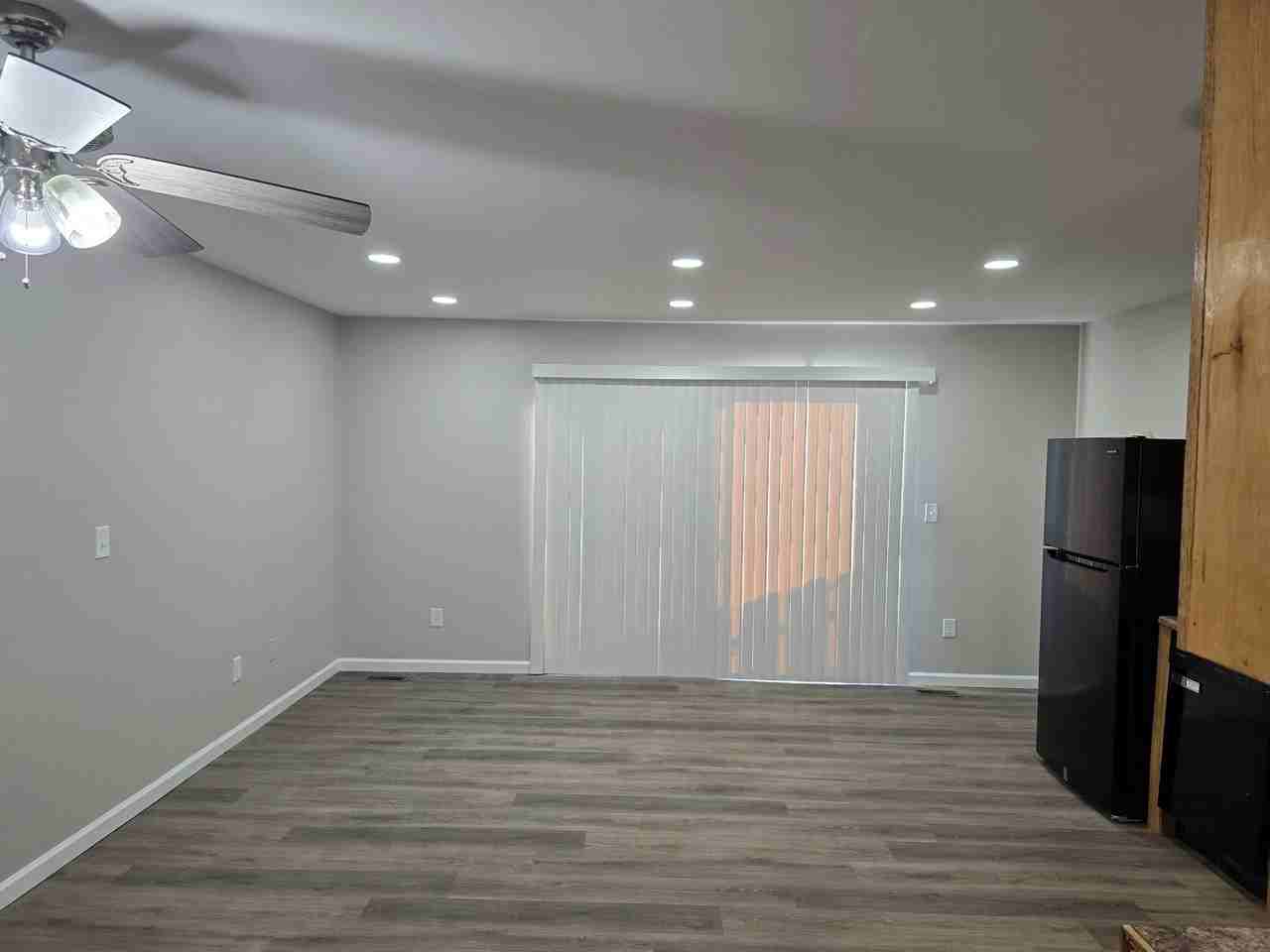 38177 Jamestown Dr - Photo 2 of 28