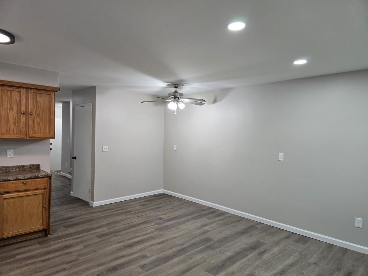 38177 Jamestown Dr - Photo 4 of 28