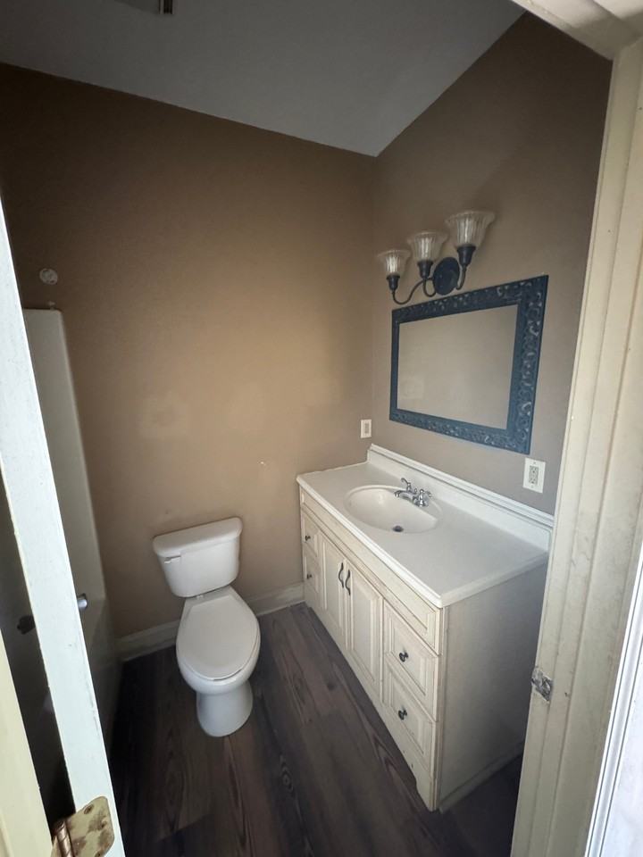 286 Vestry Rd - Photo 5 of 20