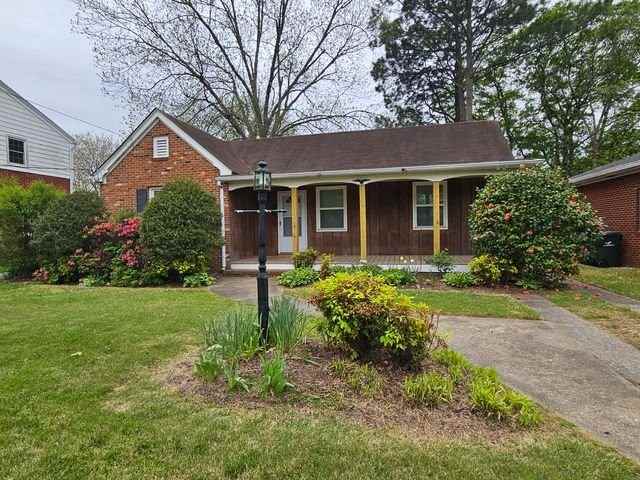 1739 Hancock Ave - Photo 2 of 20