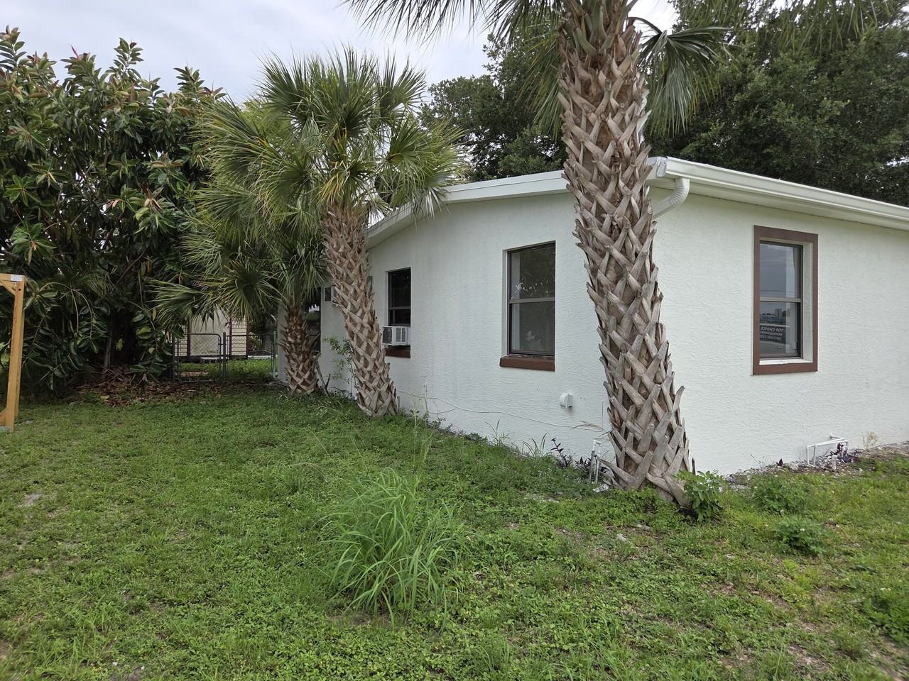 22137 Midway Blvd - Photo 3 of 8