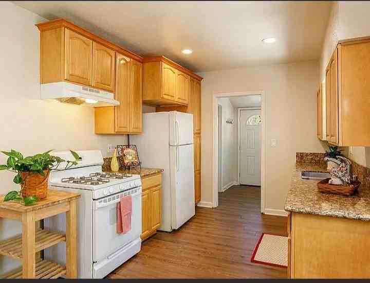 5068 10th Ave - Photo 3 of 11