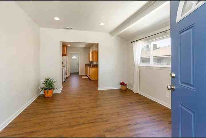 5068 10th Ave - Photo 5 of 11