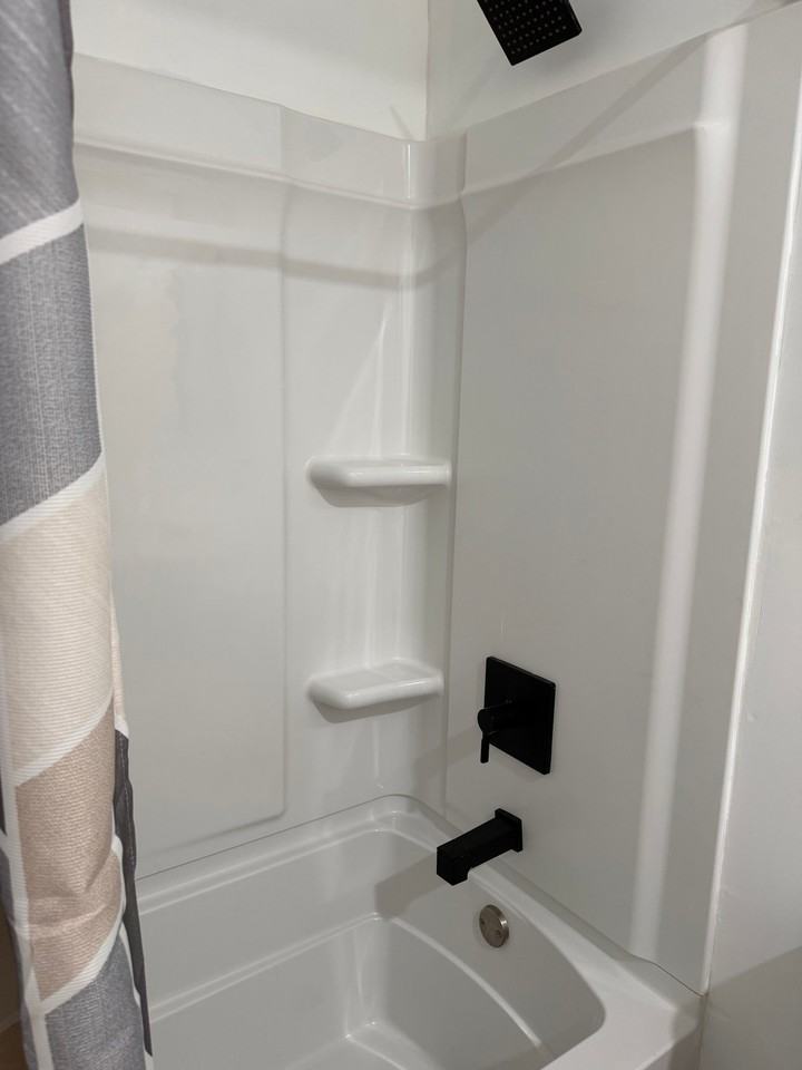 163 East Ave #2 - Photo 5 of 9