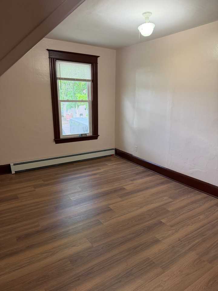 163 East Ave #2 - Photo 6 of 9