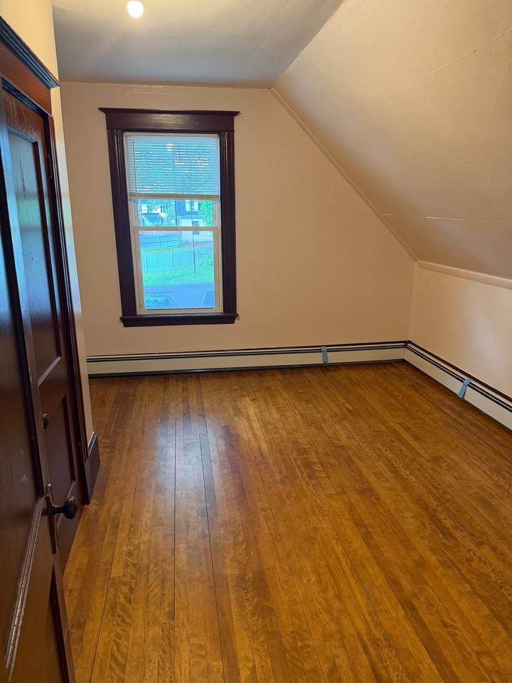 163 East Ave #2 - Photo 7 of 9