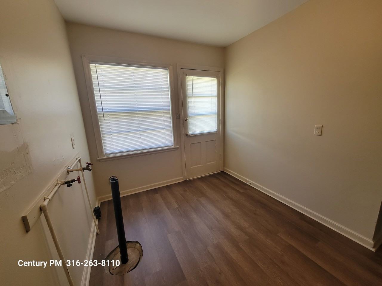 4906 E 9th St N - Photo 6 of 13