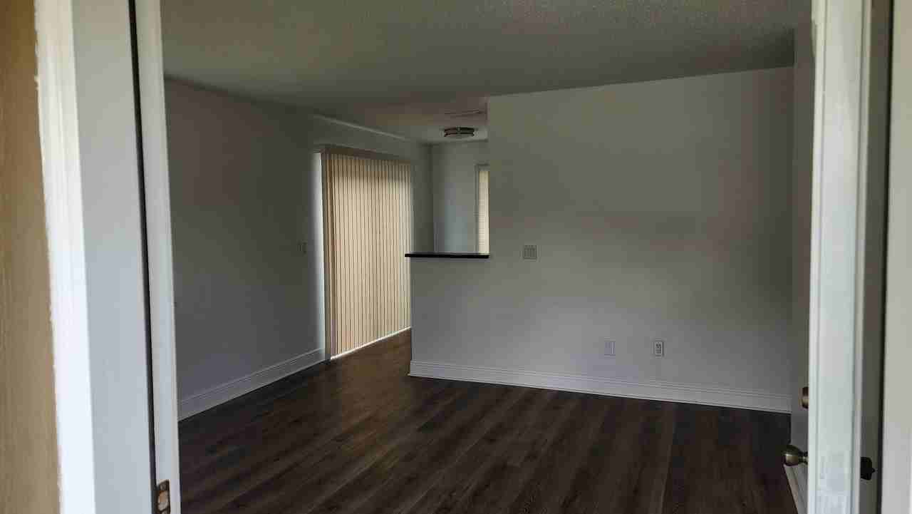 912 Bryan Ct - Photo 2 of 13