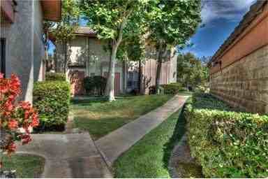1056 S Idaho St - Photo 2 of 22