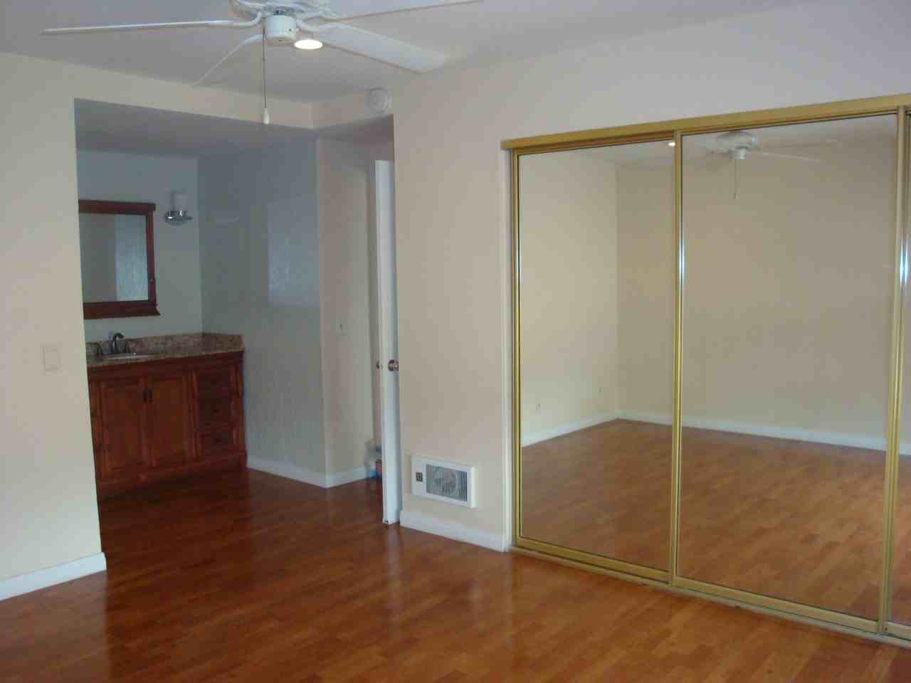 1056 S Idaho St - Photo 7 of 22