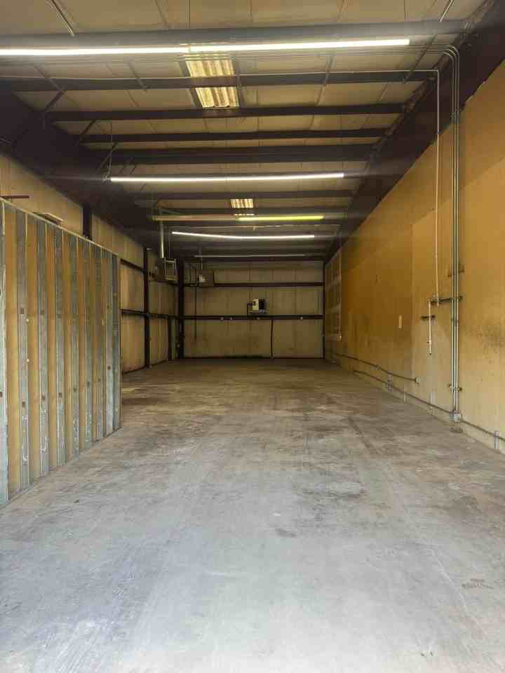 303 Markus Ct #C - Photo 6 of 6