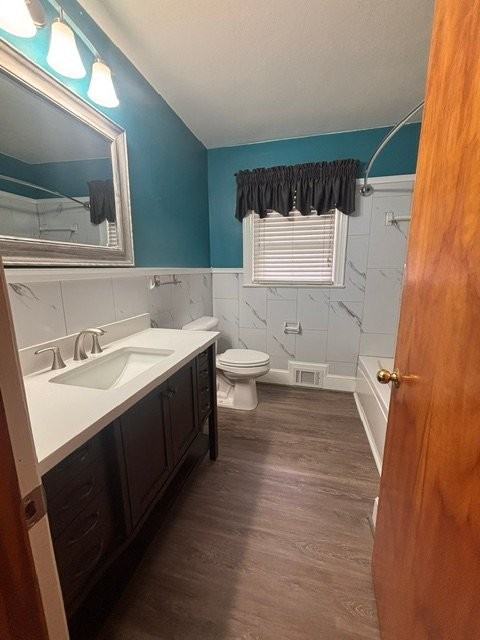 586 Graceland Dr - Photo 5 of 12