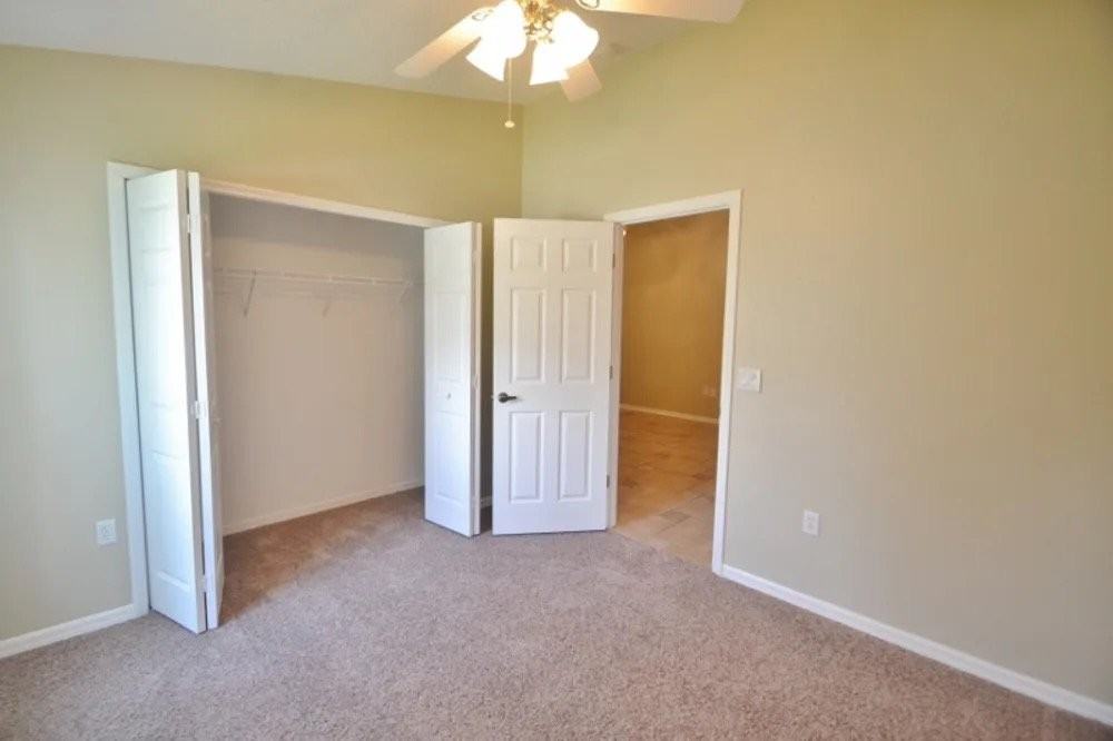 2912 Summer Winds Cir - Photo 3 of 6
