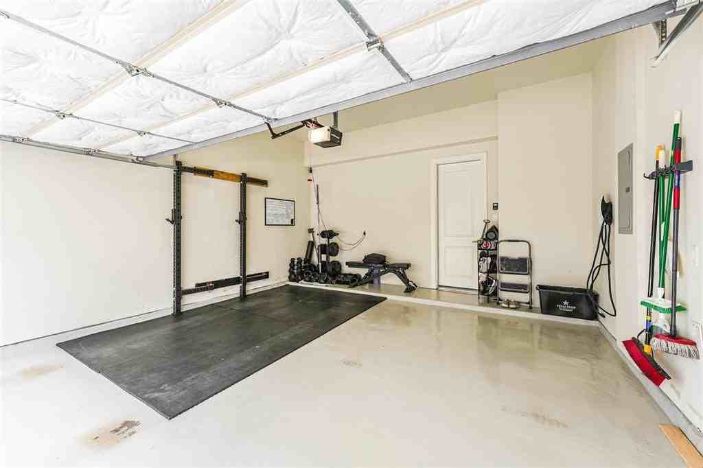 5209 Allen St #F - Photo 3 of 19