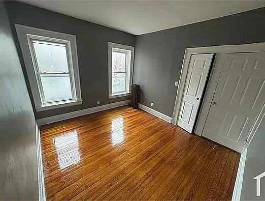 220 Roseville Ave #305-405 - Photo 3 of 4