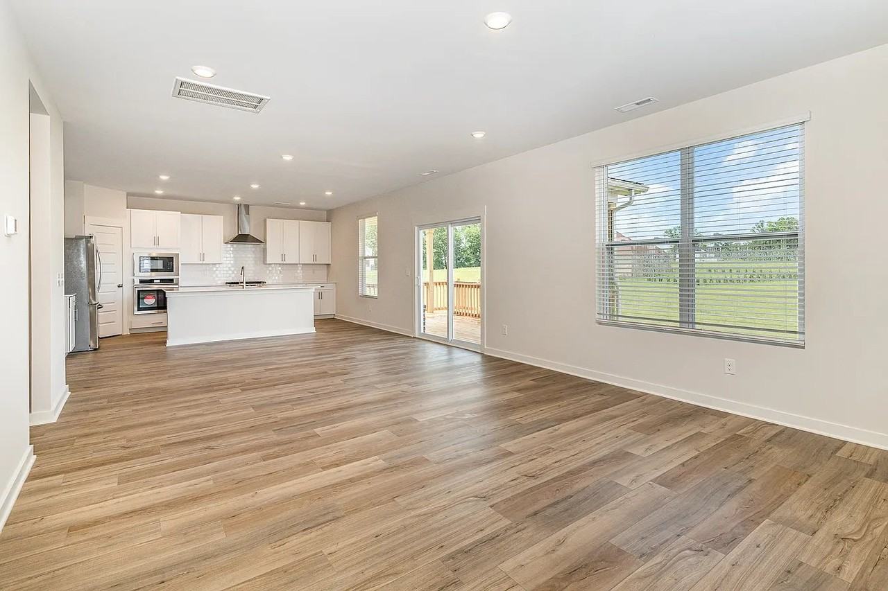 531 Sugarberry Ct - Photo 4 of 18