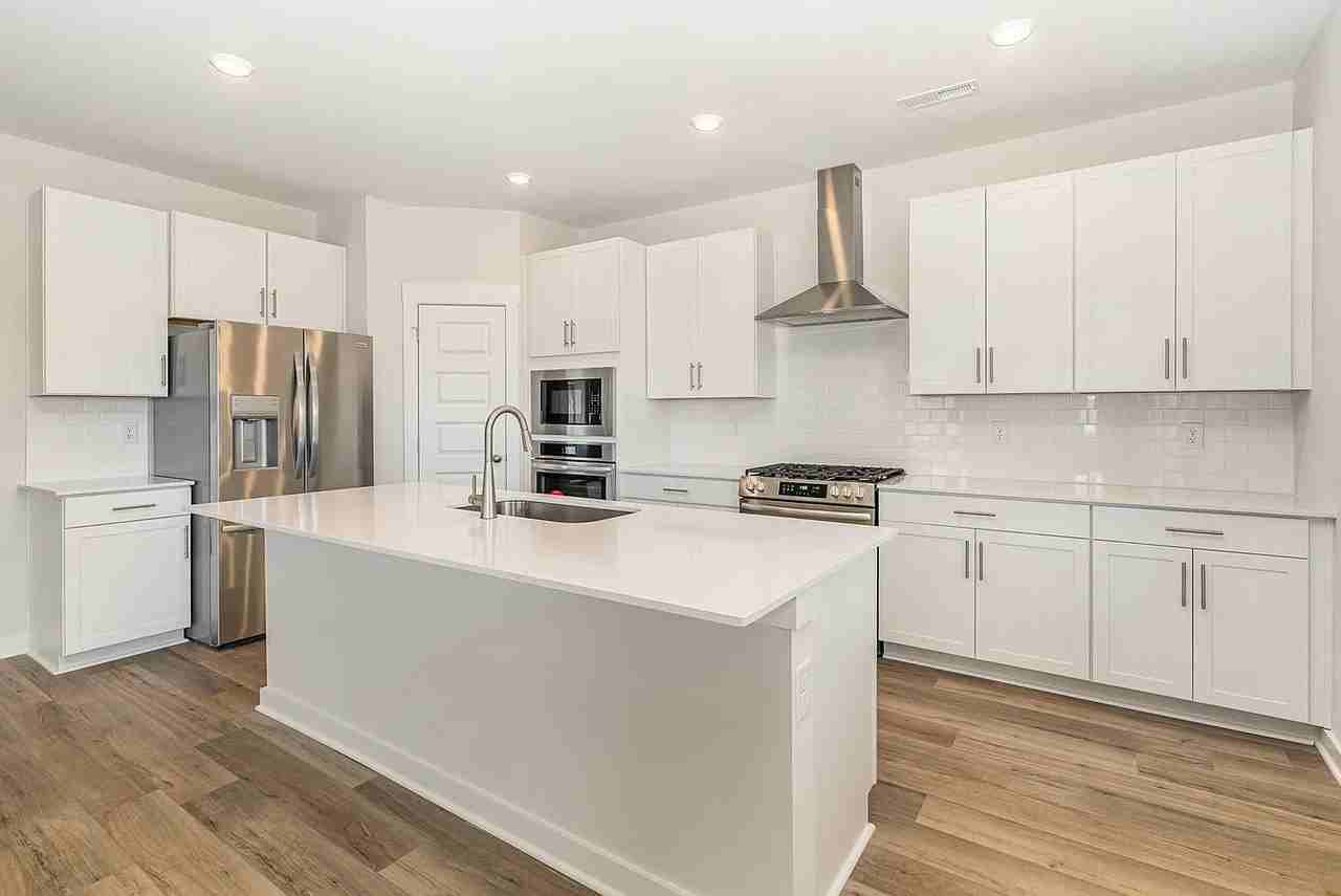 531 Sugarberry Ct - Photo 6 of 18