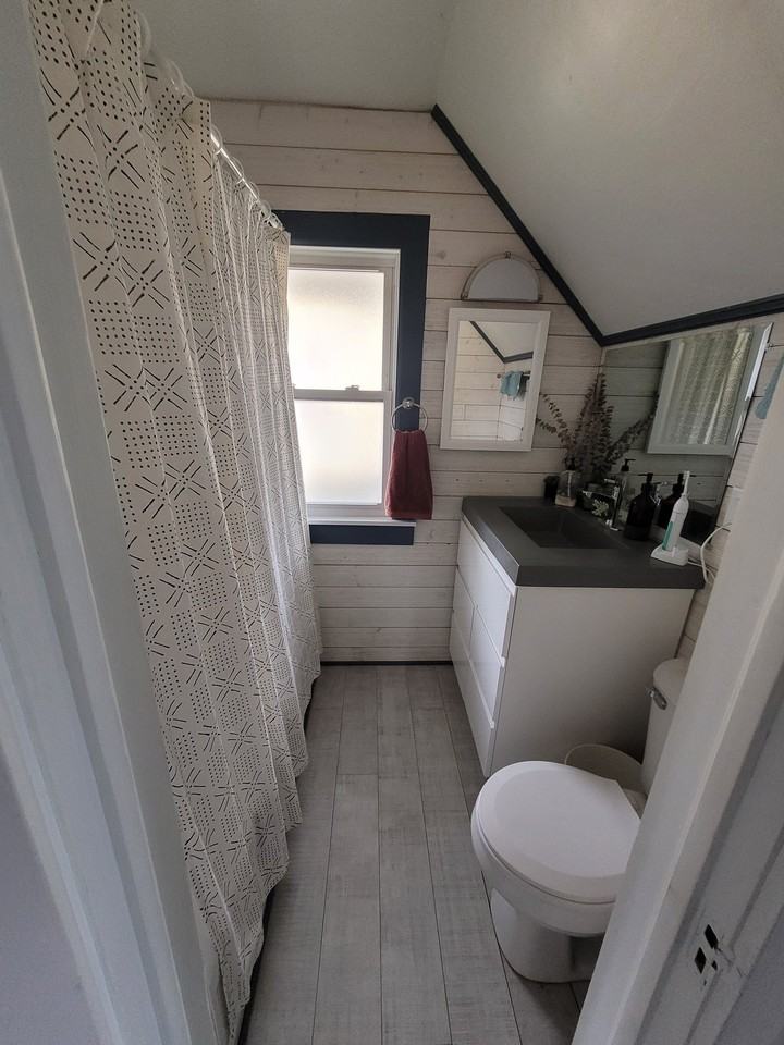 5909 33rd Ave - Photo 3 of 6
