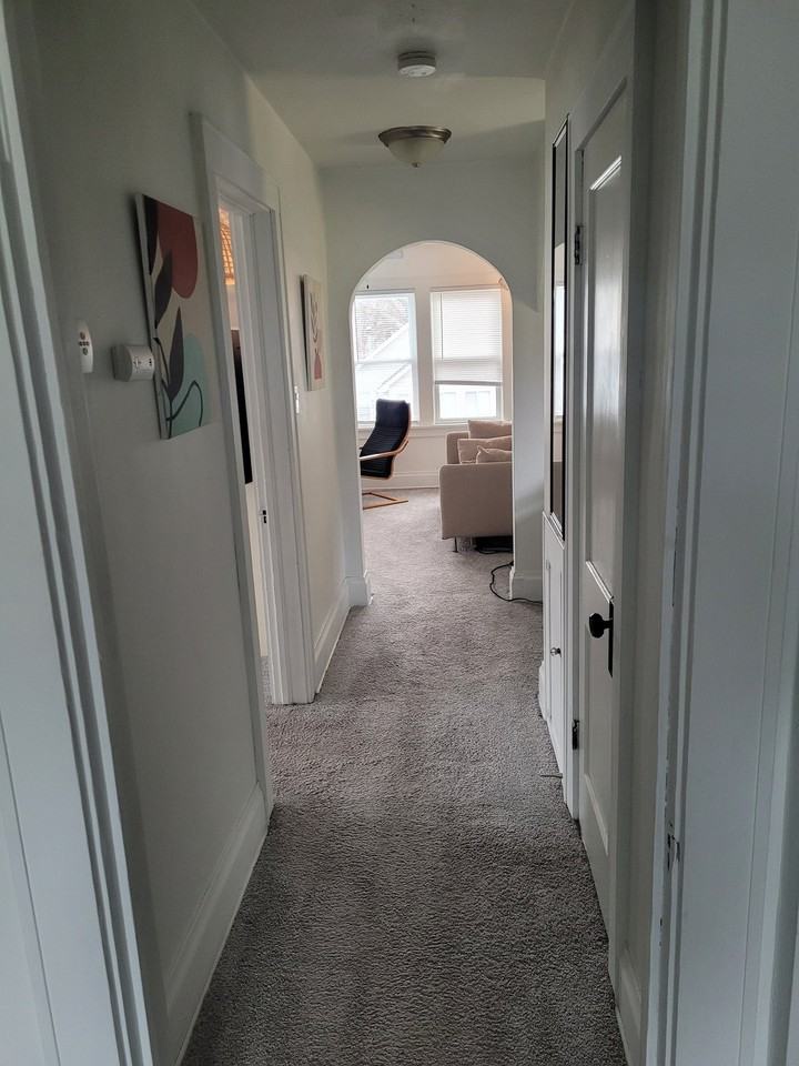 5909 33rd Ave - Photo 4 of 6
