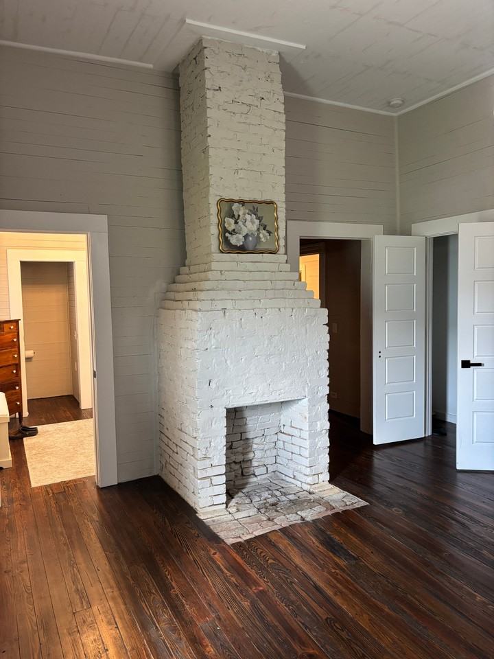 380 Conifer Ln - Photo 7 of 19