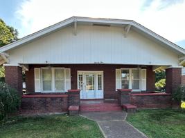 featured image of 309 N Fairgrounds St