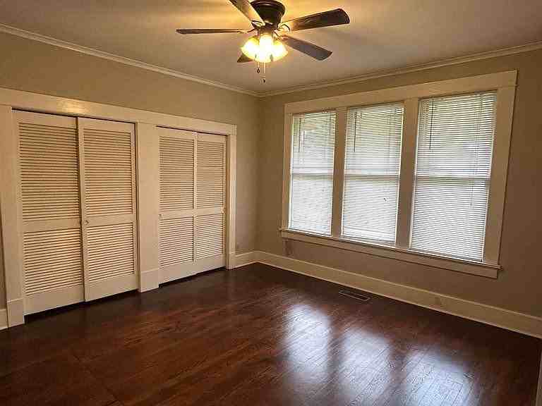 309 N Fairgrounds St - Photo 2 of 5