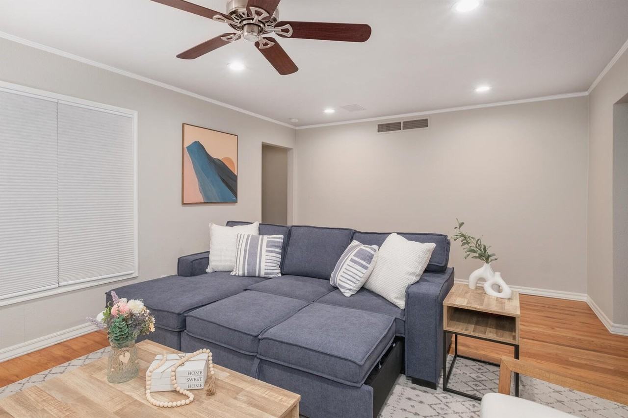63 E Cortland Ave - Photo 4 of 19