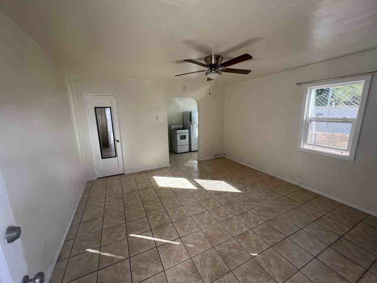 563 S 1st Ave - Photo 2 of 6