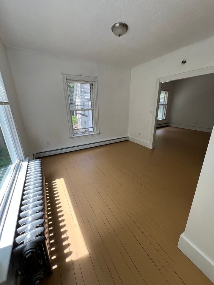 59 Wall St #4 - Photo 2 of 9